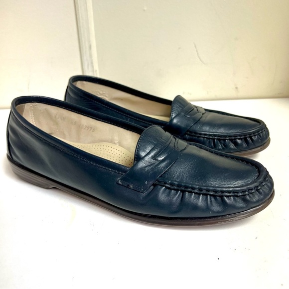 SAS Tripad Womens Loafers Size 11.5M Leather Navy Comfort flats Career Office - Picture 1 of 9